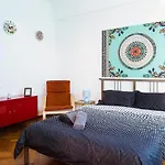 Old Town Cozy Apartment - University Square - Central Location